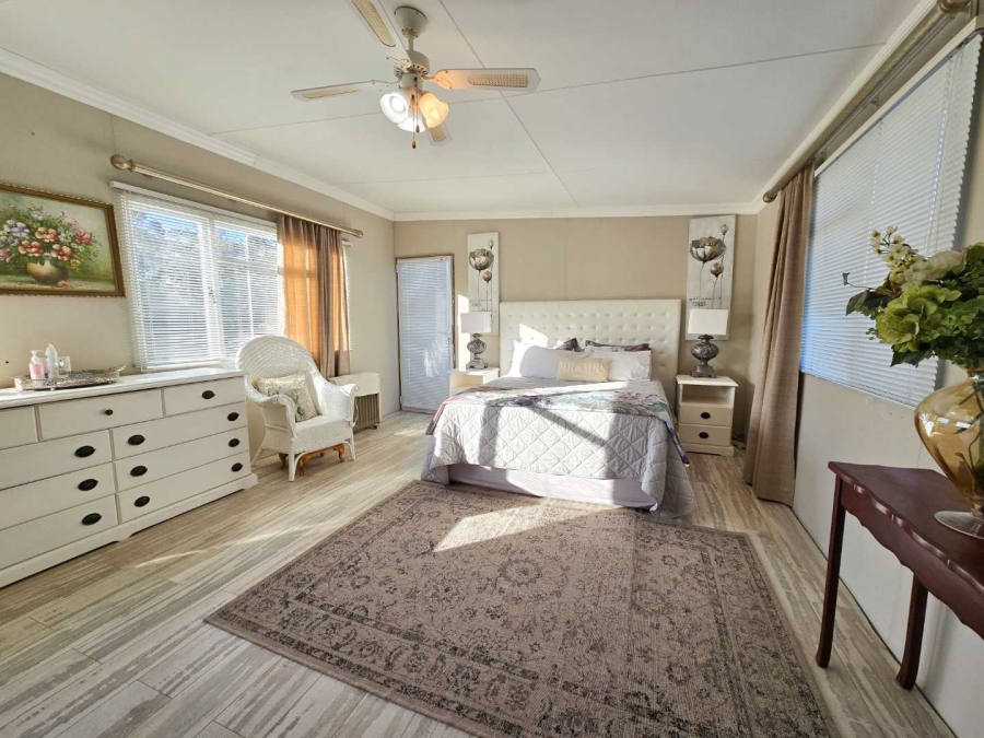 3 Bedroom Property for Sale in Stilbaai Western Cape